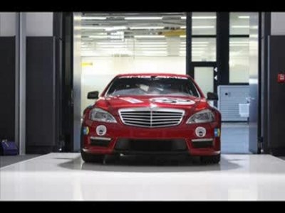 视频：2010日内瓦车展--2011 Benz S63 AMG