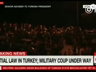土耳其军事政变 人们聚集街头