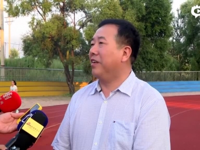 黑龙江省体育局副局长李峰接受媒体采访