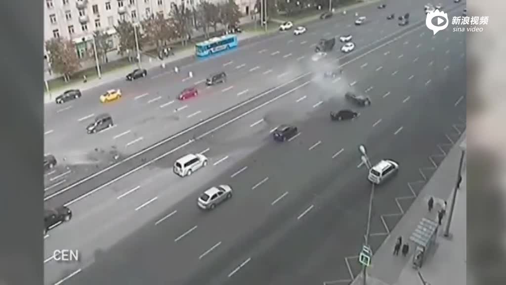 现场：普京专车发生事故 司机当场死亡
