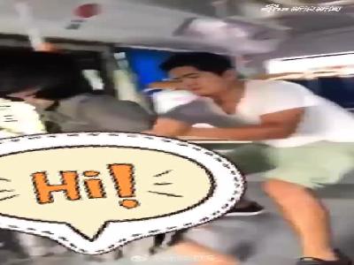 视频|网传中山公交车上女子被男子猥亵