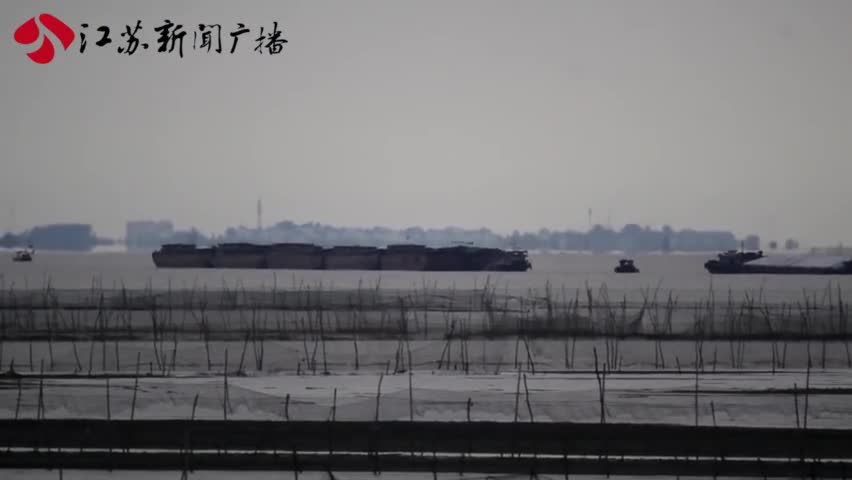 洪泽湖现海市蜃楼:"古城楼建筑群落"持续40分钟