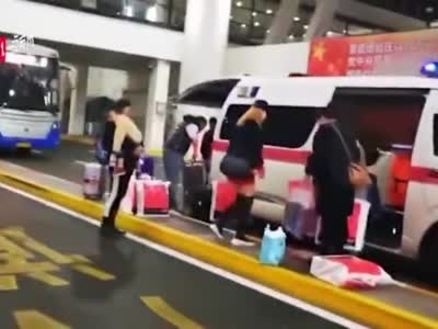 视频-浦东机场救护车闪灯接机？上海机场：系员工私自违规使用