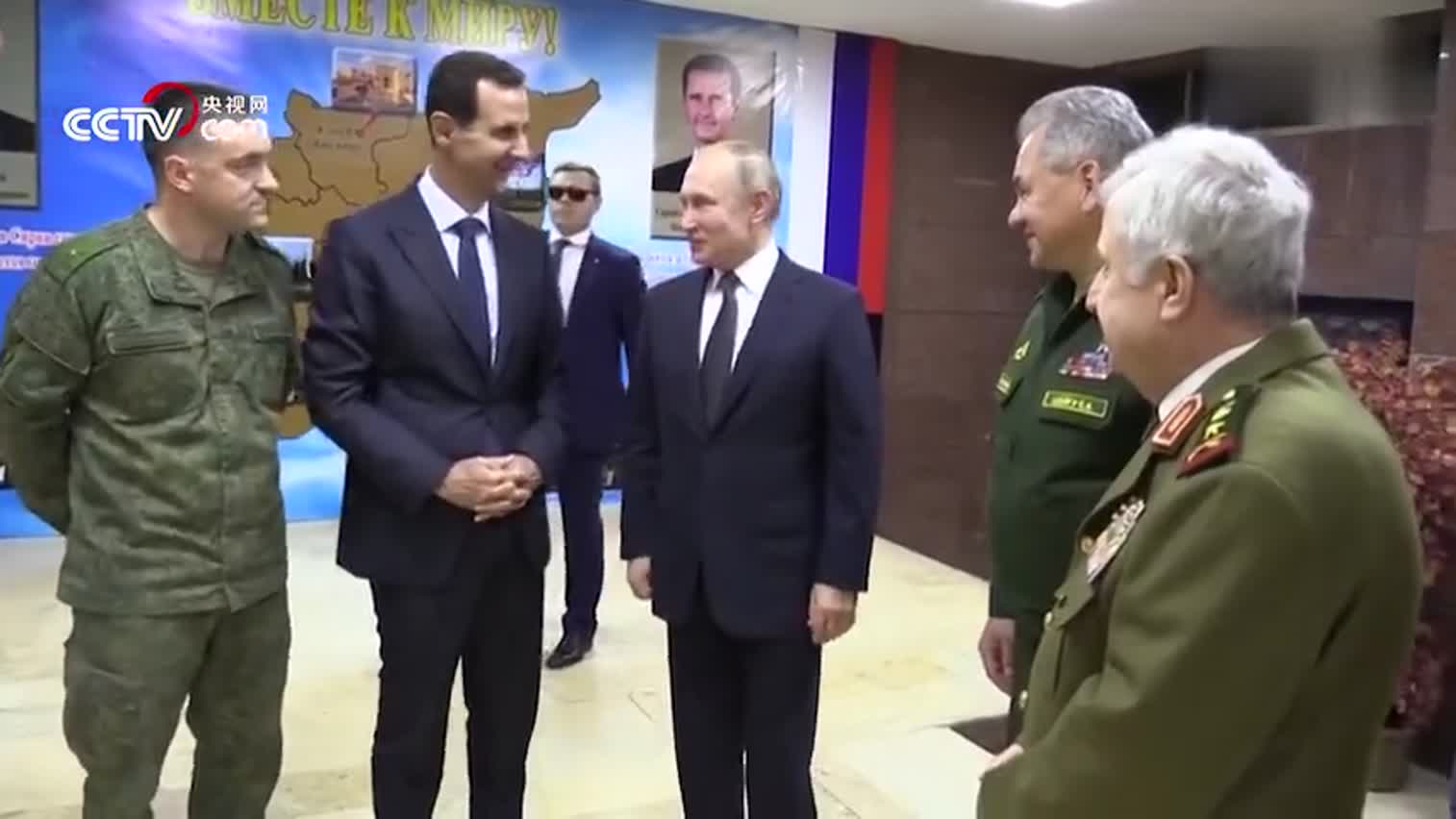 视频|普京访问叙利亚：小跑上台阶跟阿萨德拥抱 战