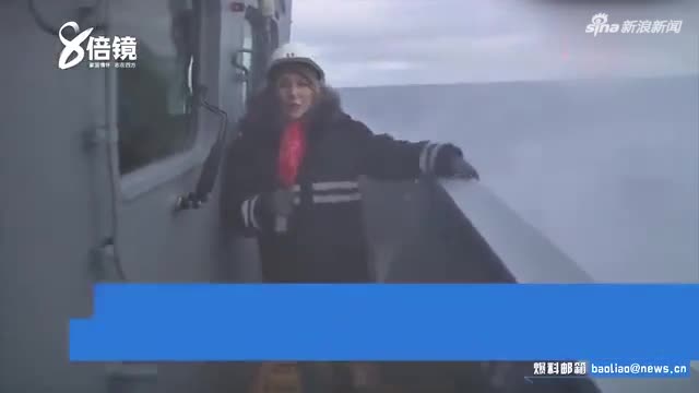 视频：俄美女记者近距离体验“口径”导弹发射