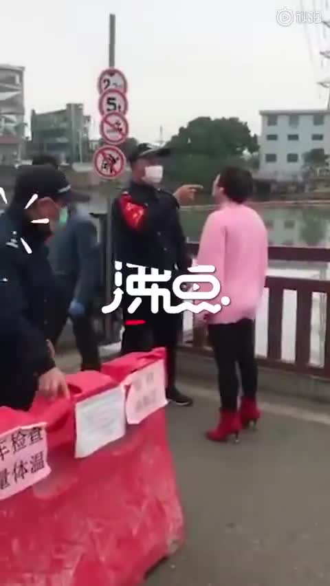视频-广东女子未戴口罩遭阻拦转身跳河：把我给杀了