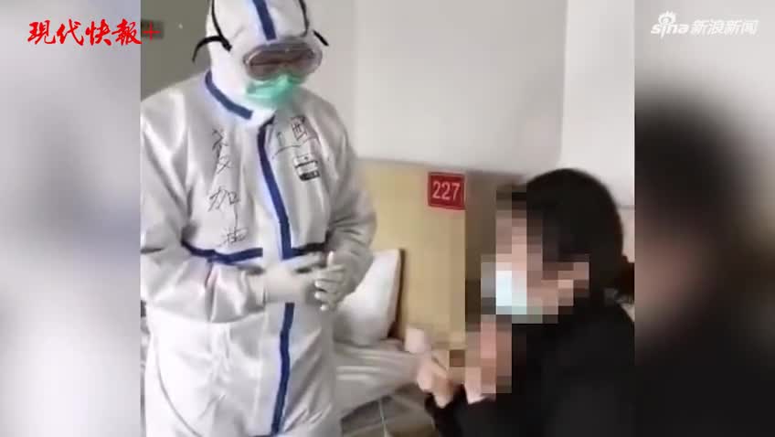 视频-方舱医生听到来武汉后最暖心的一句话：病好了