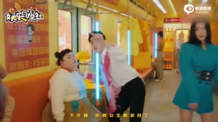 视频：“口红一哥”李佳琦魔性单曲《买它》上线 破圈合作表妹刘柏辛