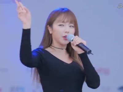 韩国女神洪真英的身材有多好不说了你们自己感受下
