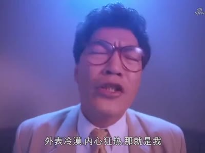 大傻哥这么有才华,边弹边唱,唱得还很好听_新浪新闻
