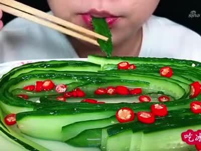 吃冰镇雪碧黄瓜,听冰镇雪碧黄瓜的声音!