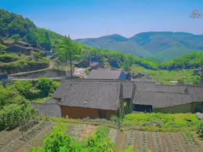 吴越国钱王后裔聚居宁波金山村房屋层层叠叠人去屋空