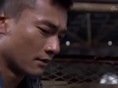 火蓝刀锋,张冲身负重伤,鲁炎想要送他去医院,可蒋小鱼