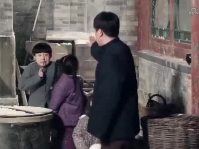 情满四合院:小夫妻睡的正香,不料傻柱竟撬开门,让棒梗进去拜年