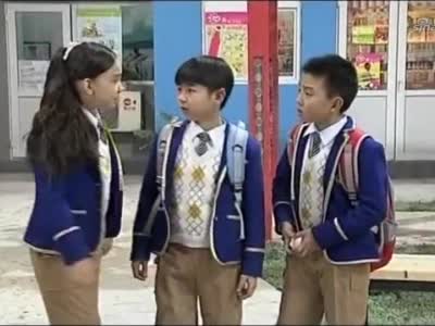 星际精灵蓝多多:古拉原来是炒股赔钱了,太搞笑了!