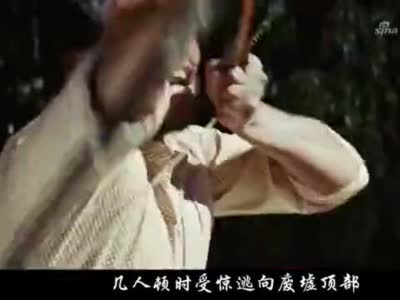 女孩腿上长了个蠕动的大包,用刀划开后,里面的东西可不得了