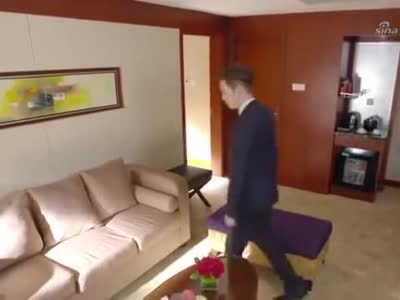 爱来的刚好:鞠珊珊明确表示可以帮助段天朗,段天朗不领情拒绝了