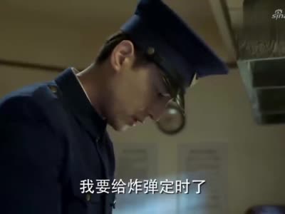 伪装者:明楼演技一绝,得知明台炸了火车,强忍着笑在76
