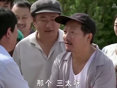 爆笑:刘能要和镇长握手,怎料广坤一把甩过,场面太搞笑