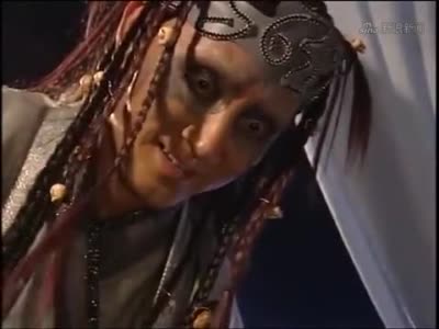 倚天屠龙记:韦一笑轻功了的,竟然趁上厕所功夫,送美人