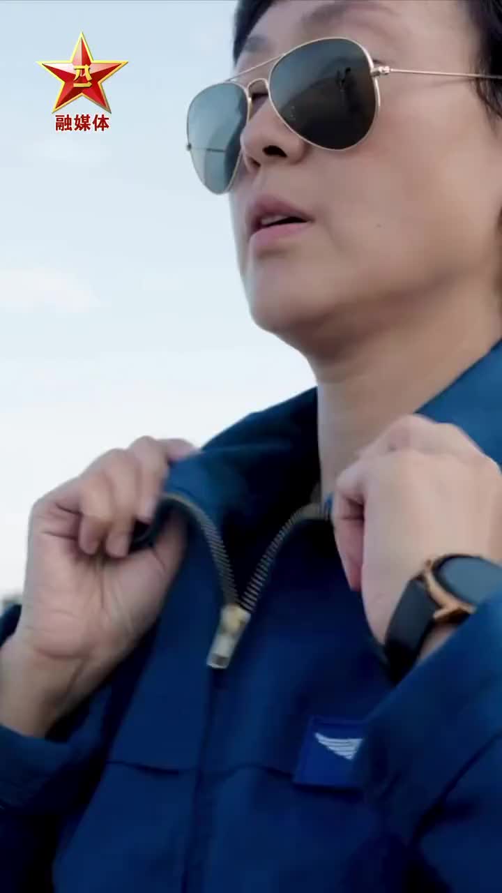 又美又飒她是中国首位运20女机长