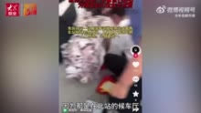 生死救援！火车青岛北站内，男子突然倒地呼吸微弱，众人接力抢救获网友点赞