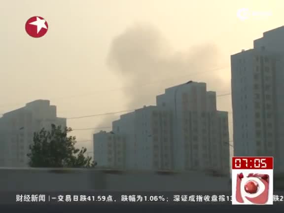 爆炸500米外玻璃震碎