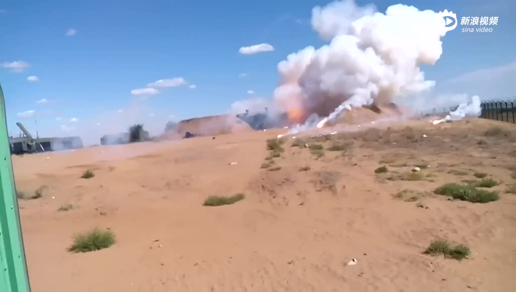俄S300导弹发射后坠落 砸回阵地烧毁发射架
