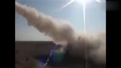 视频：伊朗宣布成功试射一种新型巡航导弹 试射视频