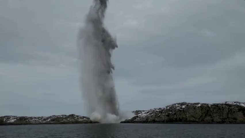 视频：一声巨响 挪威将沉没“宙斯盾舰”上的昂贵武