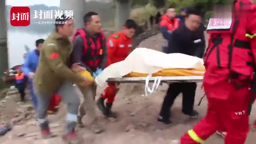 视频：英雄走好！的哥为救跳河轻生女子遇难 多地出
