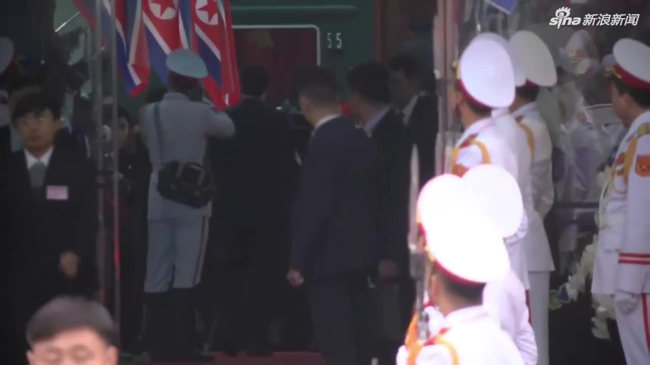 视频：金正恩抵达越南同登火车站 越方举行仪式欢迎