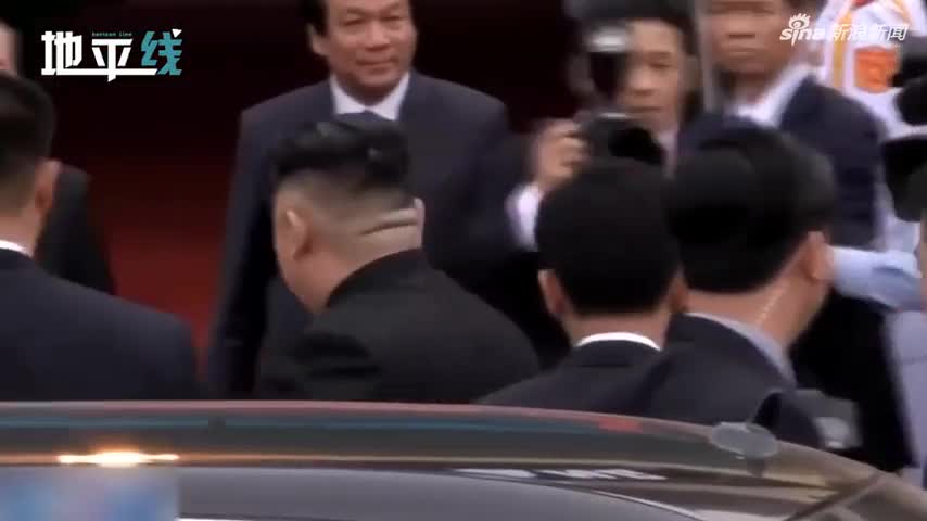 视频：金正恩离开越南踏上返程专列 三度回头挥手