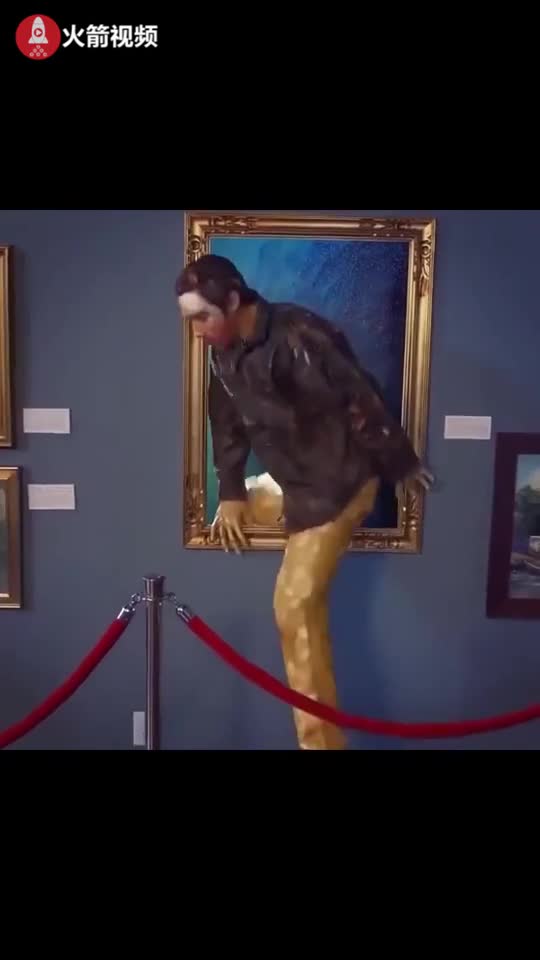 视频：神奇表演！油画里的人 偷偷溜出来谈恋爱