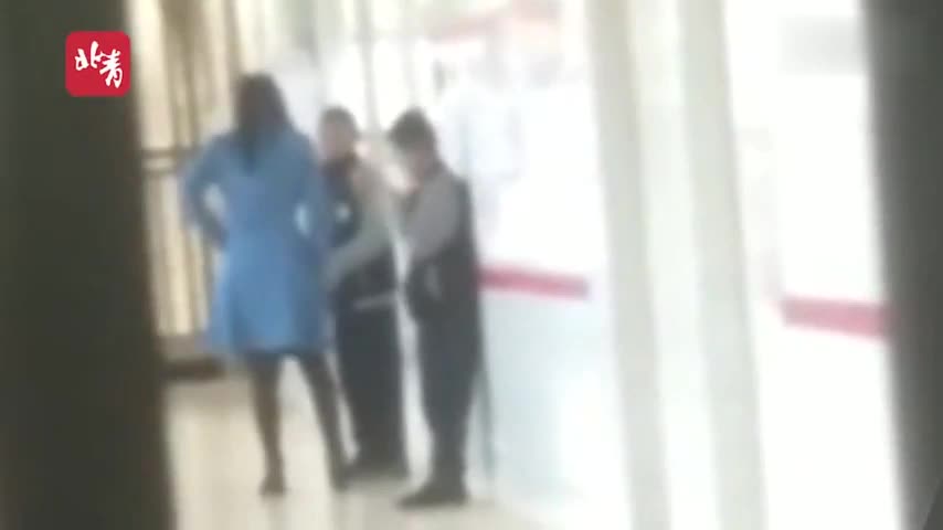 视频-山西一女教师被曝体罚学生 20秒扇耳光13