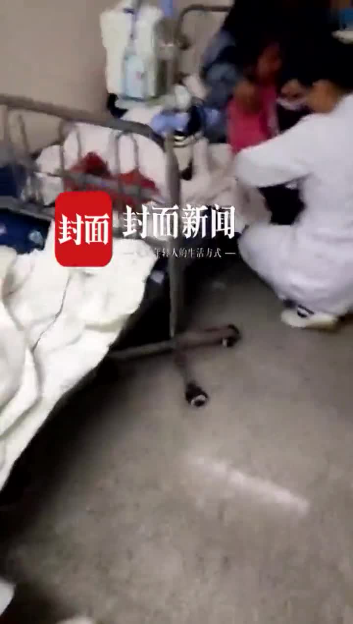 视频：河南焦作幼师投毒23名幼儿送医 幼儿园招牌