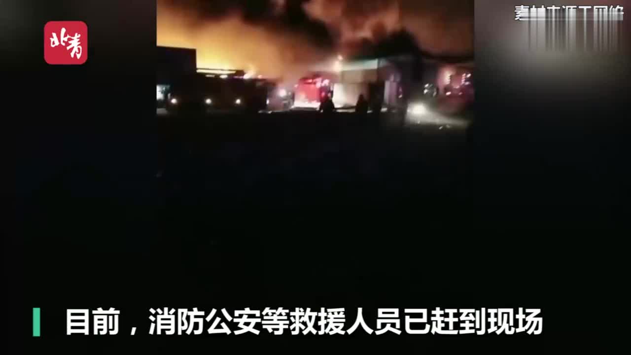 视频：大连一化工厂爆炸过火面积超3000平米 消