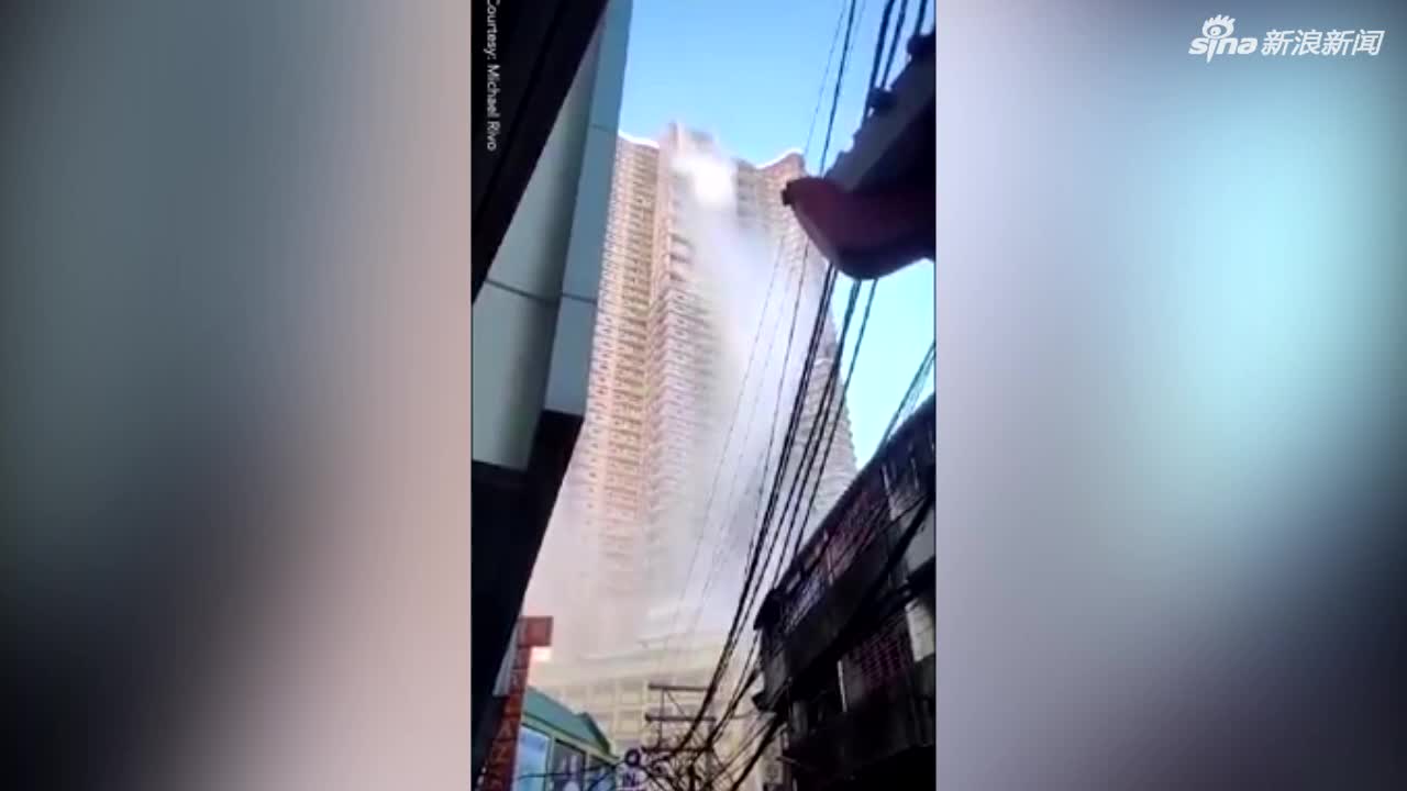 视频-菲律宾6.3级地震：高楼屋顶泳池水如瀑布般
