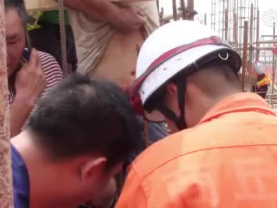 男子被2米长的钢筋穿体 宁陵消防紧急救援