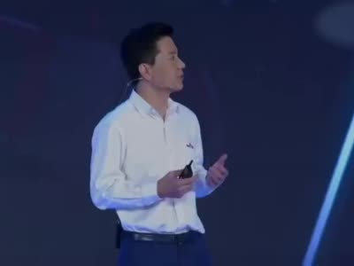 律师谈李彦宏演讲被泼水：涉嫌侵害名誉权和治安违法 - 我们视频 - 新京报网