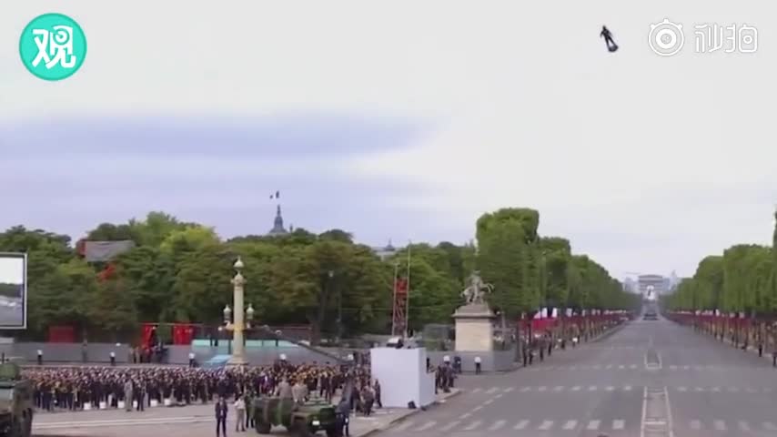 视频：法国国庆阅兵刚结束 
