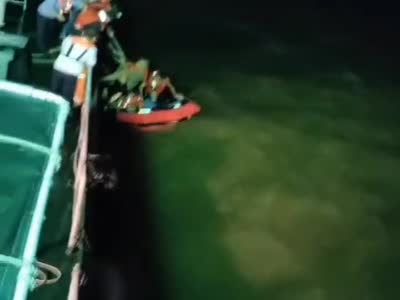 视频|广州珠海一货船遇险沉没 船上11人全部获救