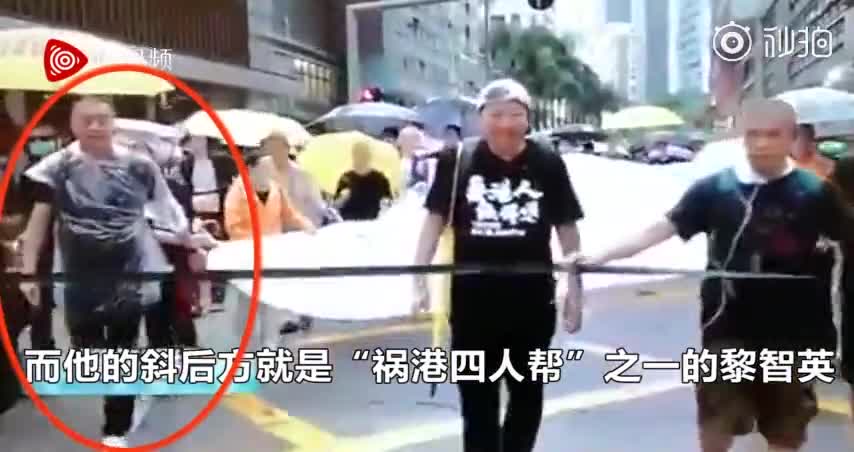 视频|爱香港的英国大爷又出现了：“拒绝暴力 维护