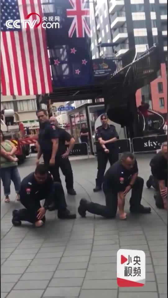 视频-新西兰消防员跳毛利传统舞蹈 纪念9·11事