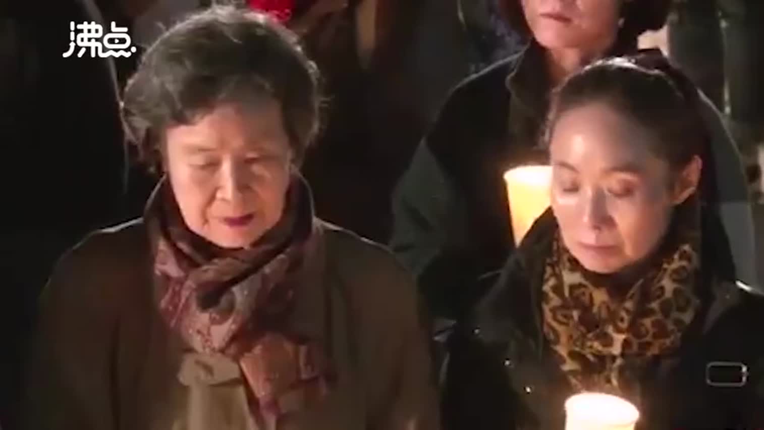 视频|55万人报名！韩国高考生举蜡烛连夜祈祷