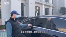 男子站在车顶挥舞网红产品“仙女棒” 百万奔驰车被烧毁